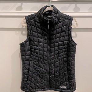The North Face Thermoball Black Vest - Ladies M - New without tags